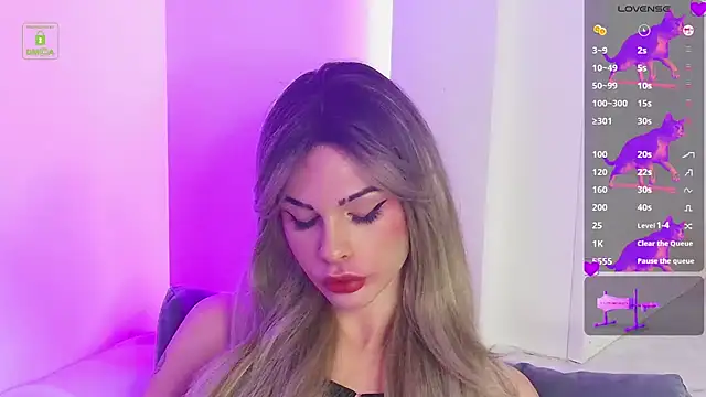 GiselleParton online show from 01/11/25, 07:49