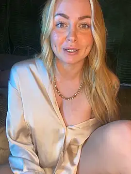 ObviouslyPeachy online show from 01/08/25, 10:27