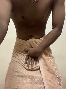 Snapshot of Shona5768 chatting on 12/19/25, 04:38 Shona5768 online show from 12/19/25, 04:38