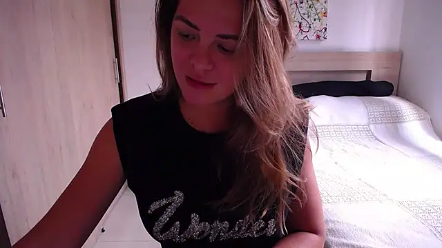 ParisW online show from 02/20/25, 05:52