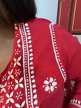 Snapshot of Ayesha_mahi chatting on 09/17/25, 08:05 Ayesha mahi online show from 09/17/25, 08:05