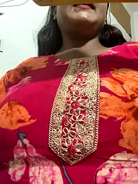 Snapshot of Ayesha_mahi chatting on 09/21/25, 11:48 Ayesha mahi online show from 09/21/25, 11:48