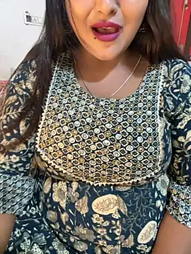 Snapshot of Ayesha_mahi chatting on 10/26/25, 09:20 Ayesha mahi online show from 10/26/25, 09:20