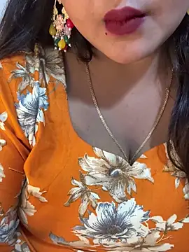 Snapshot of Ayesha_mahi chatting on 03/23/26, 09:09 Ayesha mahi online show from 03/23/26, 09:09