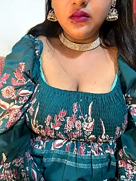 Snapshot of Ayesha_mahi chatting on 10/20/25, 02:46 Ayesha mahi online show from 10/20/25, 02:46