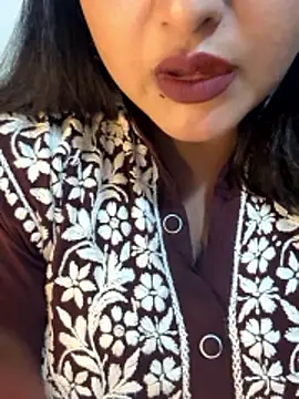 Snapshot of Ayesha_mahi chatting on 10/24/25, 09:19 Ayesha mahi online show from 10/24/25, 09:19