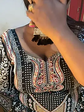 Snapshot of Ayesha_mahi chatting on 10/21/25, 08:47 Ayesha mahi online show from 10/21/25, 08:47