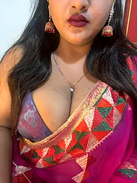 Snapshot of Ayesha_mahi chatting on 11/26/25, 10:15 Ayesha mahi online show from 11/26/25, 10:15