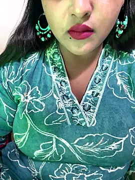 Snapshot of Ayesha_mahi chatting on 09/26/25, 09:05 Ayesha mahi online show from 09/26/25, 09:05