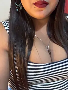 Snapshot of Ayesha_mahi chatting on 10/14/25, 04:51 Ayesha mahi online show from 10/14/25, 04:51