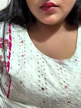 Snapshot of Ayesha_mahi chatting on 09/30/25, 10:43 Ayesha mahi online show from 09/30/25, 10:43