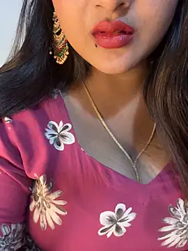 Snapshot of Ayesha_mahi chatting on 04/02/26, 08:32 Ayesha mahi online show from 04/02/26, 08:32