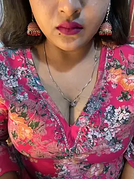 Snapshot of Ayesha_mahi chatting on 10/16/25, 11:29 Ayesha mahi online show from 10/16/25, 11:29