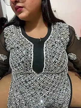 Snapshot of Ayesha_mahi chatting on 03/23/25, 08:15 Ayesha mahi online show from 03/23/25, 08:15