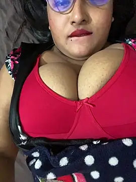 Snapshot of Ayesha_mahi chatting on 03/21/25, 11:33 Ayesha mahi online show from 03/21/25, 11:33