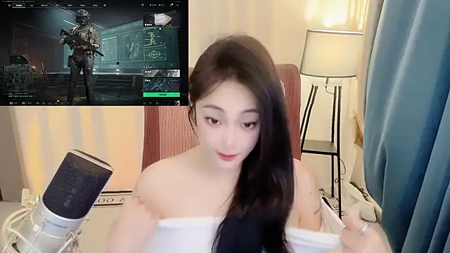 Snapshot of Daisy-77 chatting on 06/14/26, 12:28 Daisy-77 online show from 06/14/26, 12:28