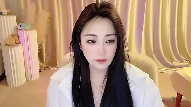 Daisy-77 online show from 03/17/25, 06:00