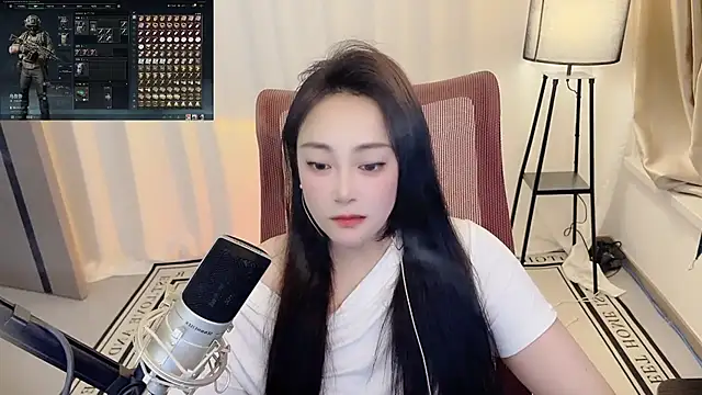Snapshot of Daisy-77 chatting on 06/24/26, 01:10 Daisy-77 online show from 06/24/26, 01:10
