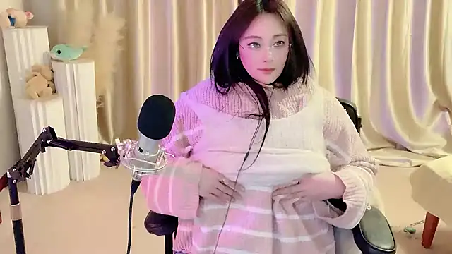 Daisy-77 online show from 03/10/25, 09:18