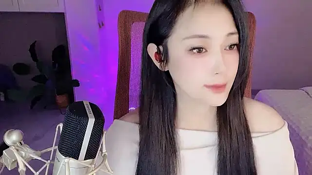 Daisy-77 online show from 11/20/25, 05:13