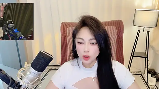 Snapshot of Daisy-77 chatting on 06/15/26, 12:38 Daisy-77 online show from 06/15/26, 12:38