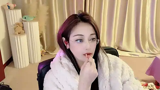 Daisy-77 online show from 03/02/25, 05:52