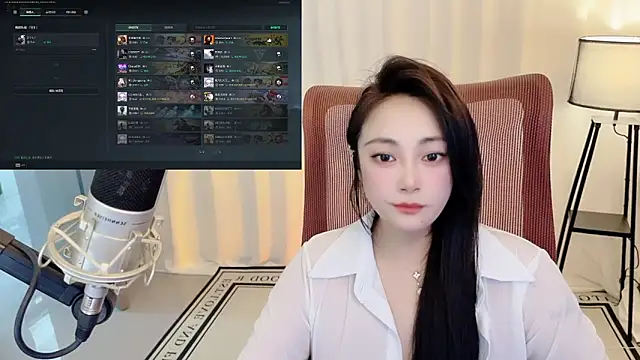 Snapshot of Daisy-77 chatting on 06/17/26, 01:32 Daisy-77 online show from 06/17/26, 01:32