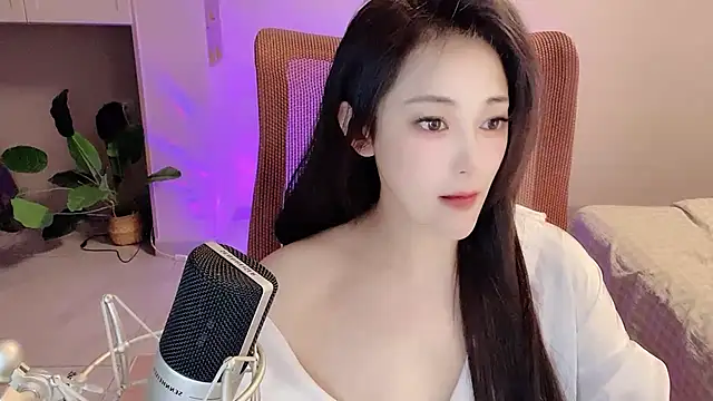 Daisy-77 online show from 11/19/25, 03:12