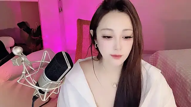 Daisy-77 online show from 10/19/25, 12:08