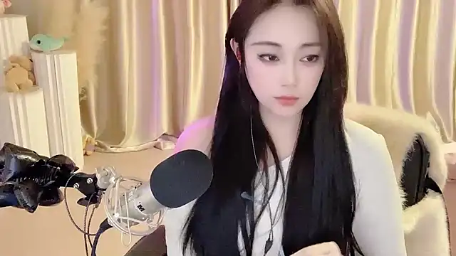 Daisy-77 online show from 03/06/25, 09:09