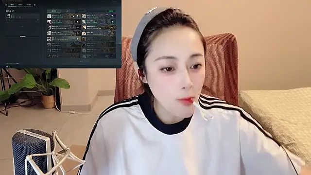 Daisy-77 online show from 03/26/26, 01:42