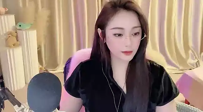 Daisy-77 online show from 02/22/25, 09:15