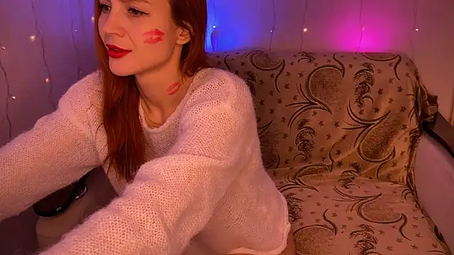 Snapshot of _polly_milk chatting on 02/14/25, 10:28 polly milk online show from 02/14/25, 10:28