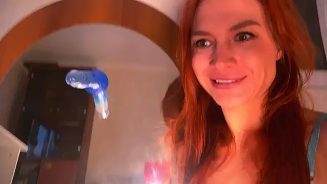 Snapshot of _polly_milk chatting on 09/28/25, 08:49 polly milk online show from 09/28/25, 08:49