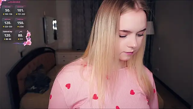 ZaraCreedon online show from 09/19/25, 05:11