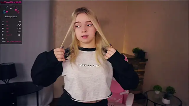 ZaraCreedon online show from 03/13/25, 07:06