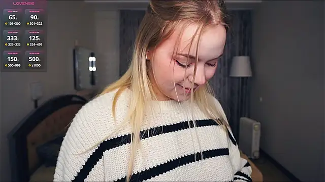 ZaraCreedon online show from 10/10/25, 05:08