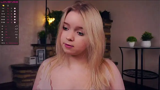 ZaraCreedon online show from 03/11/25, 04:19