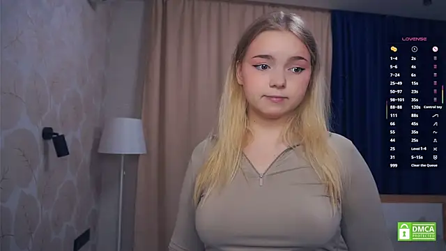 ZaraCreedon online show from 11/26/25, 05:07