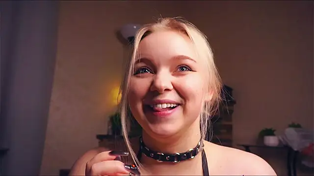 ZaraCreedon online show from 03/23/25, 02:37