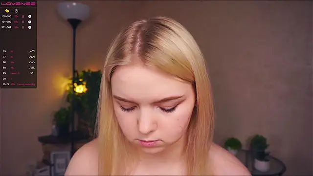 ZaraCreedon online show from 03/13/25, 01:32