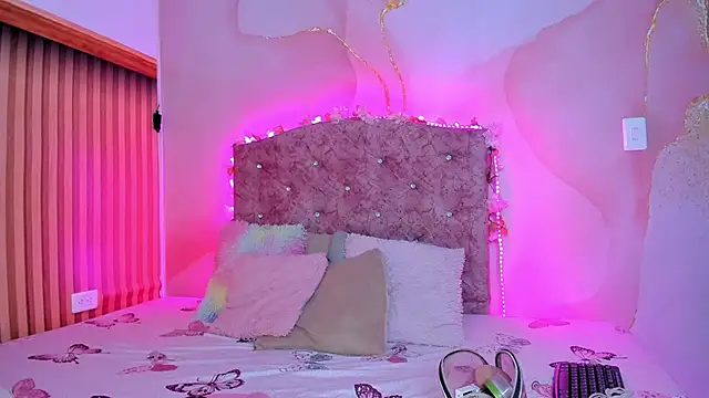 Daisy  rose online show from 03/20/25, 03:23