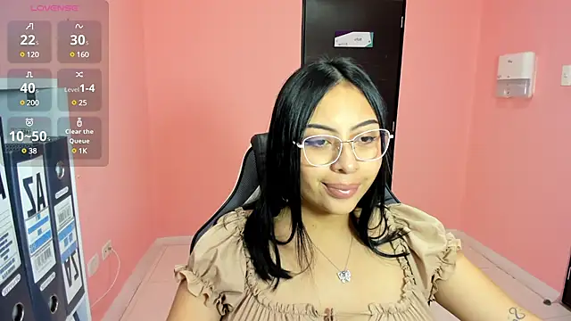 Snapshot of AlanaPetterson chatting on 01/15/25, 02:35 AlanaPetterson online show from 01/15/25, 02:35