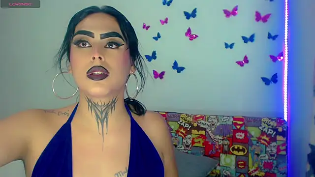 Perla Hotcortes online show from 06/07/26, 06:18