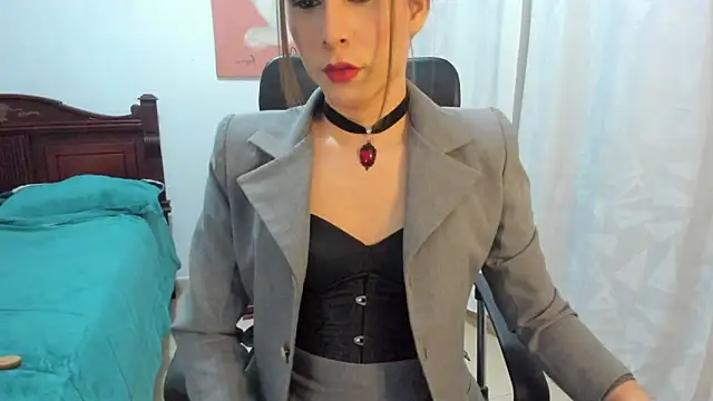 misstresbigcockts online show from 11/19/25, 10:10