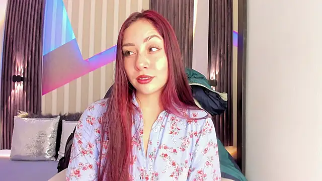 emily layton online show from 11/18/25, 03:26