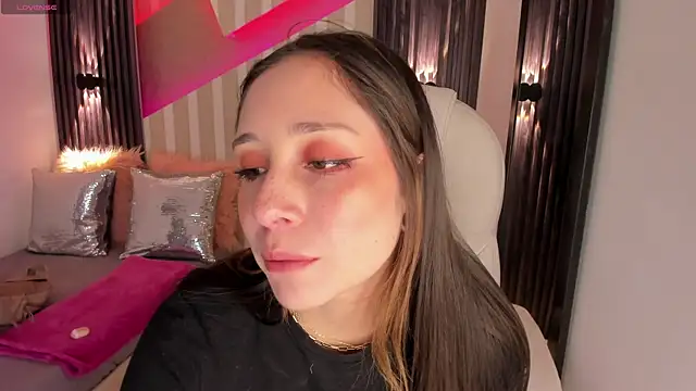 emily layton online show from 03/20/25, 02:32