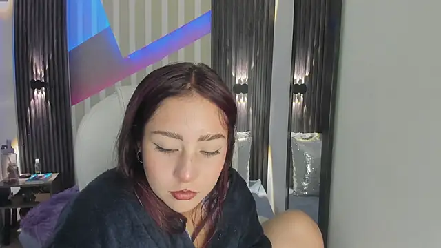 emily layton online show from 02/02/26, 12:20