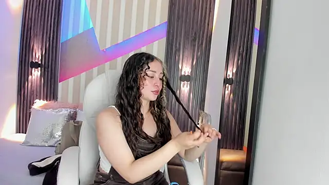 emily layton online show from 10/15/25, 02:36