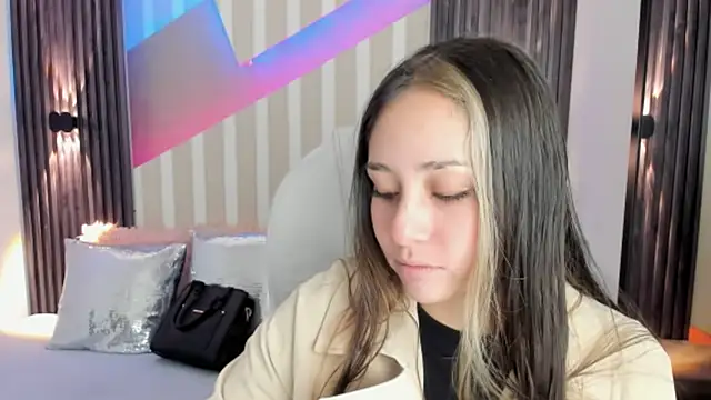 emily layton online show from 10/13/25, 02:40